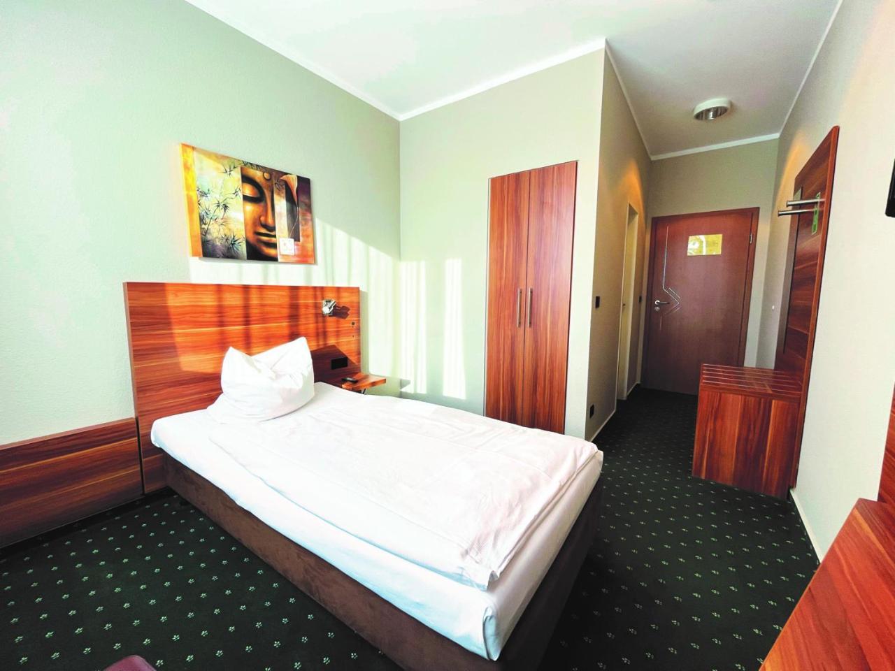 Hotel Westfalia Halle  Buitenkant foto